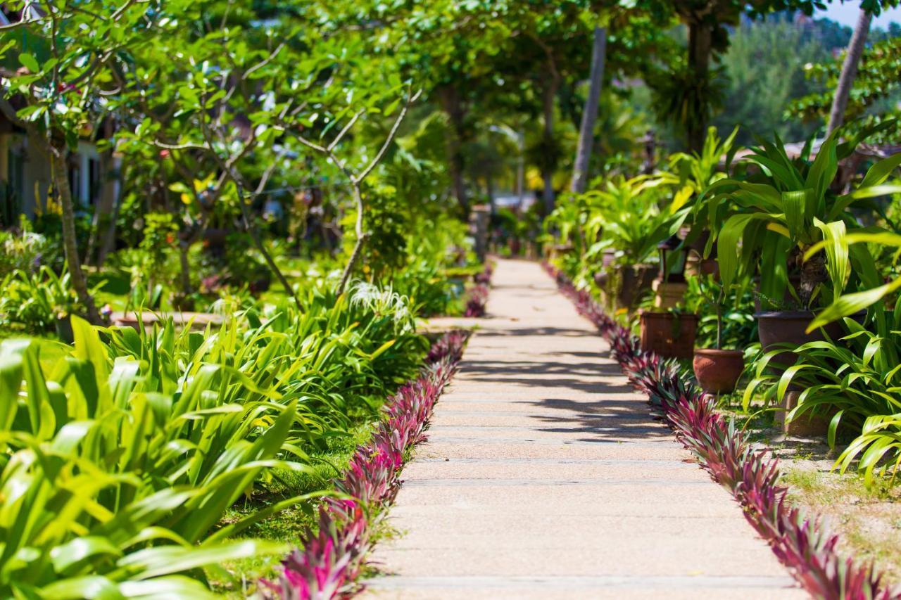 Andaman Bangtao Bay Resort Pantai Bang Tao Luaran gambar