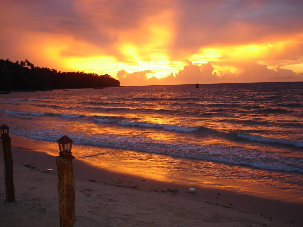 Andaman Bangtao Bay Resort Pantai Bang Tao Luaran gambar